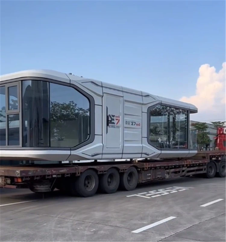 Prefabricated hotel outdoor capsule cabin room with toilet 4